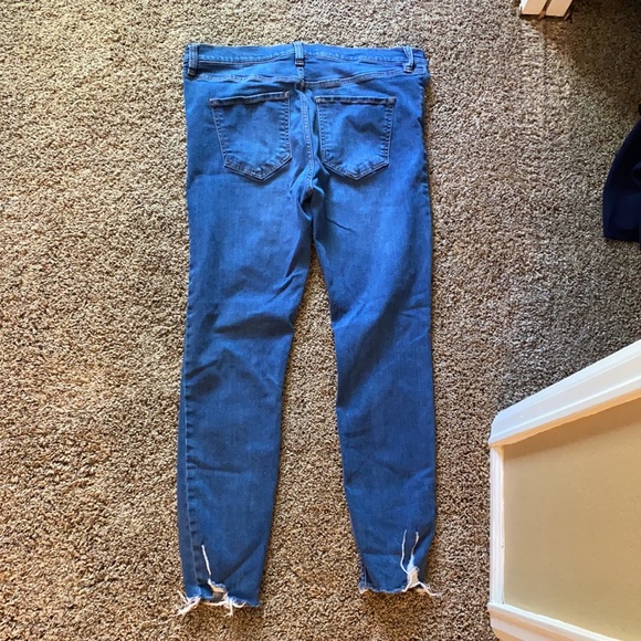 Free people distressed skinny jeans - Picture 2 of 4